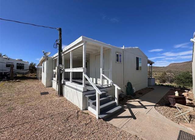 Property at 1250 N Summerson Rd, Kingman, AZ 86401, 2 beds, 2.5 baths