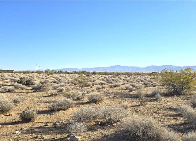 Property at 00 W Chuar Dr, Golden Valley, AZ 86413