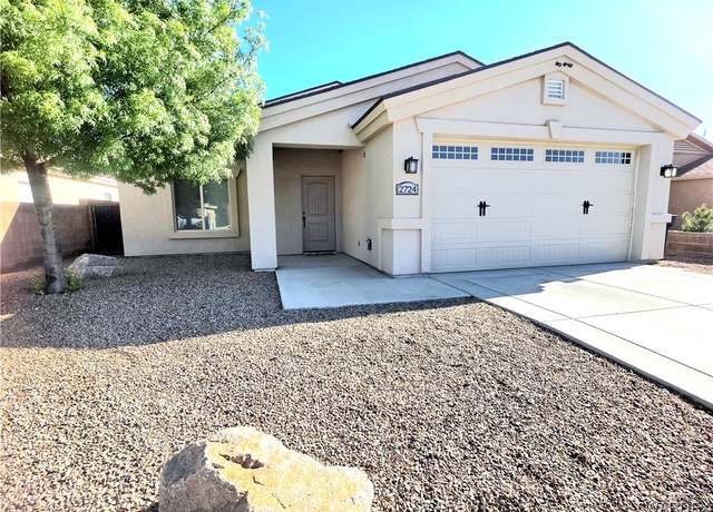 Property at 2724 Emerson Ave, Kingman, AZ 86401, 3 beds, 2 baths