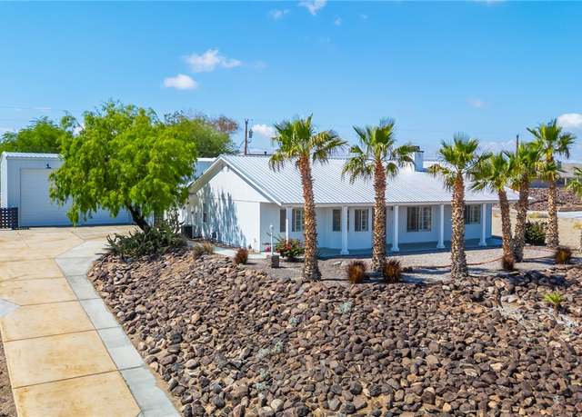 Property at 2265 Arapaho Ln, Fort Mohave, AZ 86426, 3 beds, 2 baths