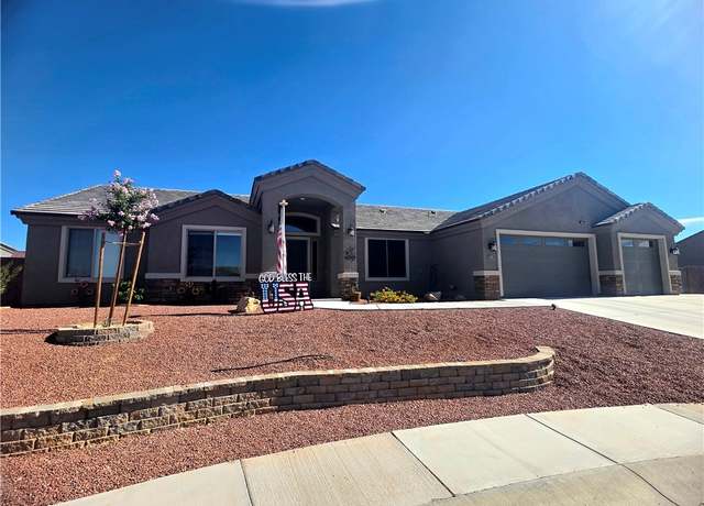 Property at 4132 Monte Silvano Ct, Kingman, AZ 86401, 4 beds, 2 baths