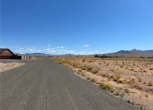Property at 7412 E Fawn Dr, Kingman, AZ 86401
