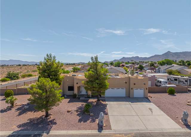 Property at 2488 Iroquois Dr, Kingman, AZ 86401, 4 beds, 2 baths