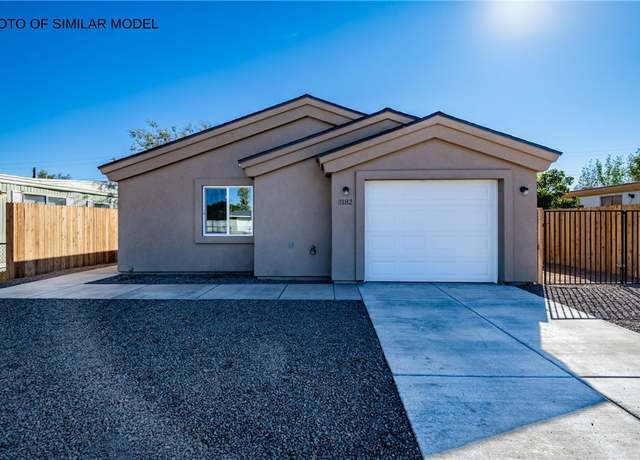 Property at 9214 N Vista Dr, Kingman, AZ 86401, 2 beds, 2 baths