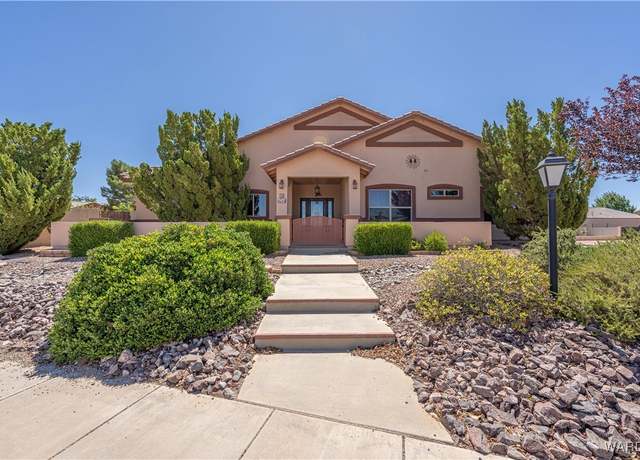 Property at 4248 E Cane Ranch Rd, Kingman, AZ 86401, 4 beds, 3 baths