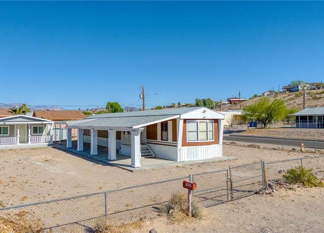Property at 1570 Monte Vista Dr, Bullhead City, AZ 86442, 2 beds, 2 baths