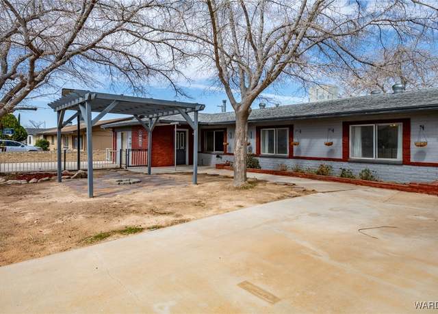 Property at 2533 Lillie Ave, Kingman, AZ 86401, 4 beds, 3 baths