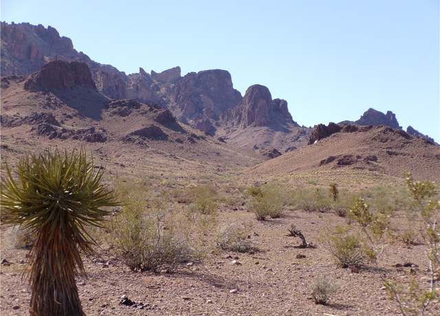 Property at 4885 S Papago Rd, Golden Valley, AZ 86413