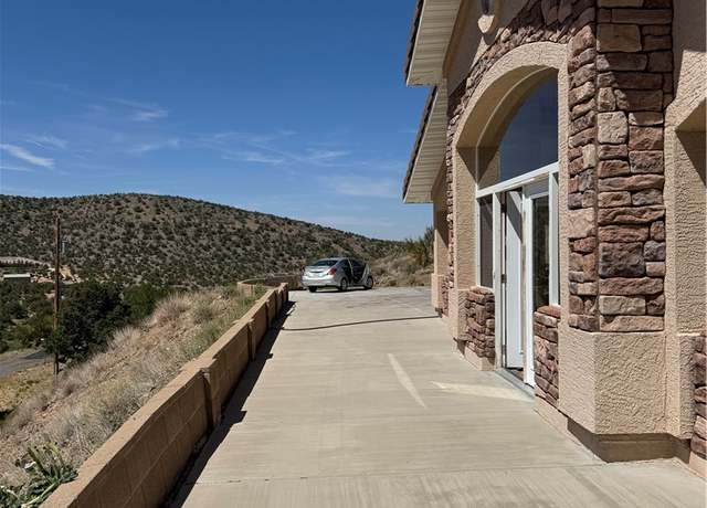 Property at 3375 S Ranch House Ln, Kingman, AZ 86401, 3 beds, 3 baths