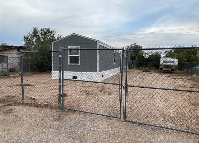 Property at 3915 E Butler Ave, Kingman, AZ 86409, 2 beds, 2 baths
