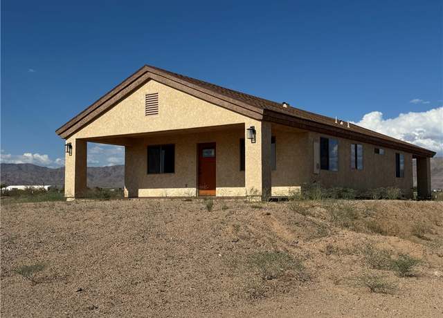 Property at 3328 N Mobile Rd, Golden Valley, AZ 86413, 2 beds, 1 bath