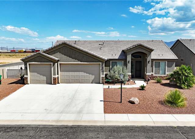 Property at 4744 Old Ranch Ln, Kingman, AZ 86409, 4 beds, 2 baths