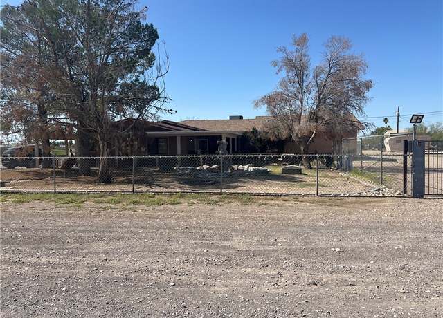 Property at 1290 E Gardena Rd, Fort Mohave, AZ 86426, 4 beds, 3 baths