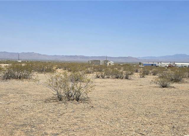 Property at 2660 S Havasupai Rd, Golden Valley, AZ 86413