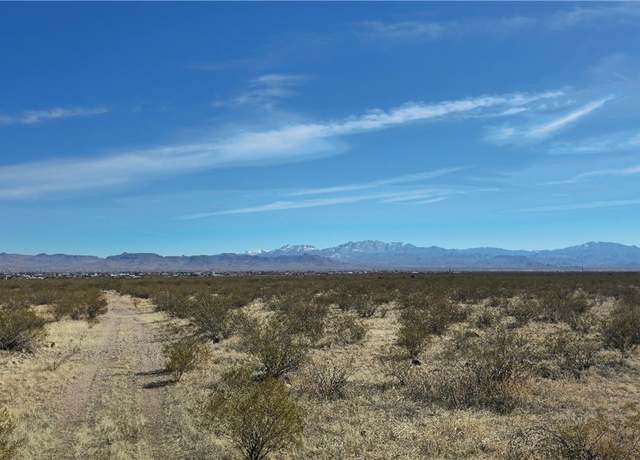 Property at 655 S Concho Rd, Golden Valley, AZ 86413