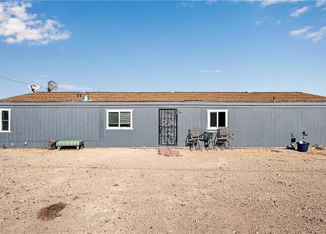 Property at 2917 E Barnett Pl, Kingman, AZ 86409, 4 beds, 2 baths