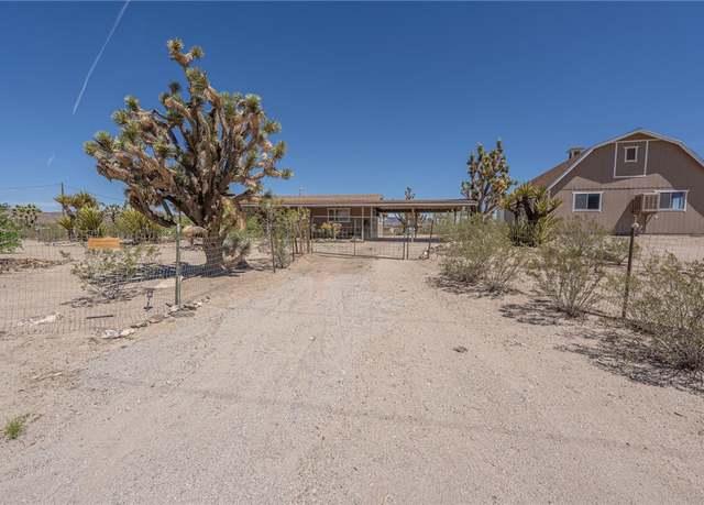 Property at 6621 14th St, Dolan Springs, AZ 86441, 2 beds, 1 bath