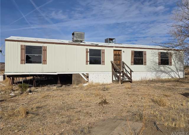 Property at 6057 Kit Dr, Golden Valley, AZ 86413, 3 beds, 2 baths