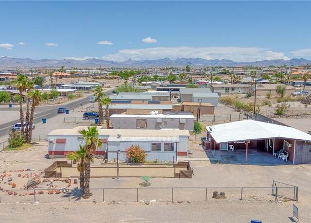 Property at 1272 Zircon Ave, Bullhead City, AZ 86442, 3 beds, 3 baths