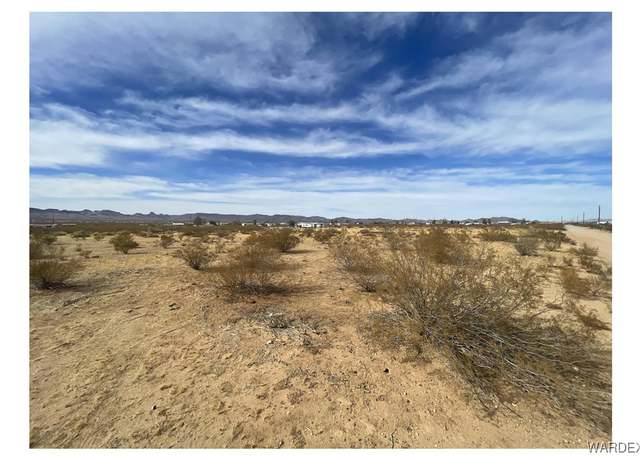 Property at 661 S Glen Canyon Rd, Golden Valley, AZ 86413