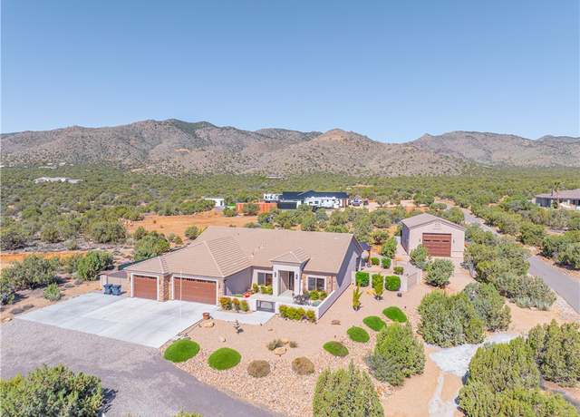 Property at 930 W South Shore Dr Dr, Kingman, AZ 86409, 3 beds, 2 baths
