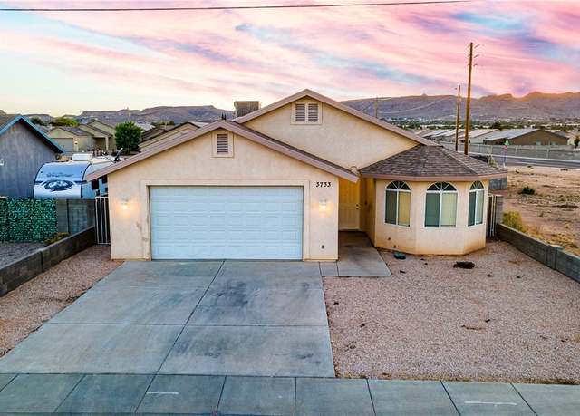 Property at 3733 N Irving St, Kingman, AZ 86409, 3 beds, 2 baths