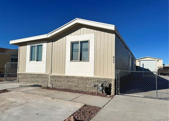 Property at 855 Glen Dr, Bullhead City, AZ 86442, 4 beds, 3 baths