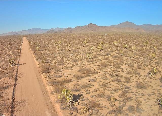 Property at Lot 452 S Geronimo Rd, Yucca, AZ 86438