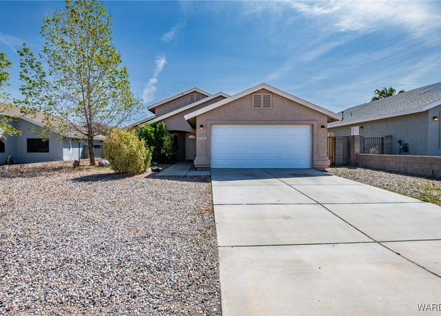 Property at 2770 N Melody St, Kingman, AZ 86401, 3 beds, 2 baths