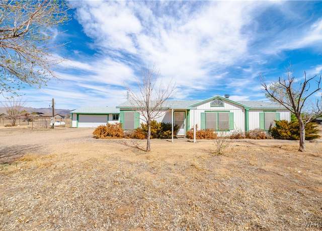 Property at 5621 W Collins Dr, Golden Valley, AZ 86413, 3 beds, 2 baths