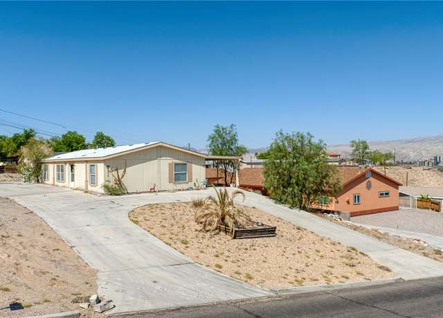 Property at 1277 Arcadia Blvd, Bullhead City, AZ 86442, 3 beds, 3 baths