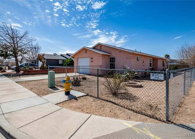 Property at 3621 N Skylark Rd, Kingman, AZ 86409, 2 beds, 2 baths