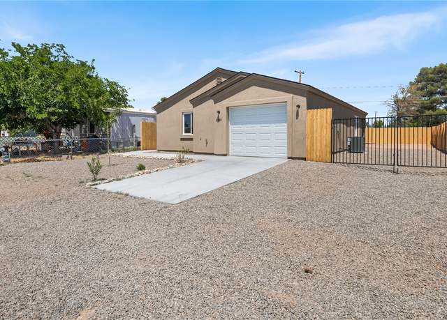 Property at 2935 E Thompson Ave, Kingman, AZ 86409, 2 beds, 2 baths