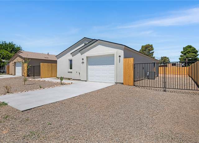 Property at 2945 E Thompson Ave, Kingman, AZ 86409, 2 beds, 2 baths