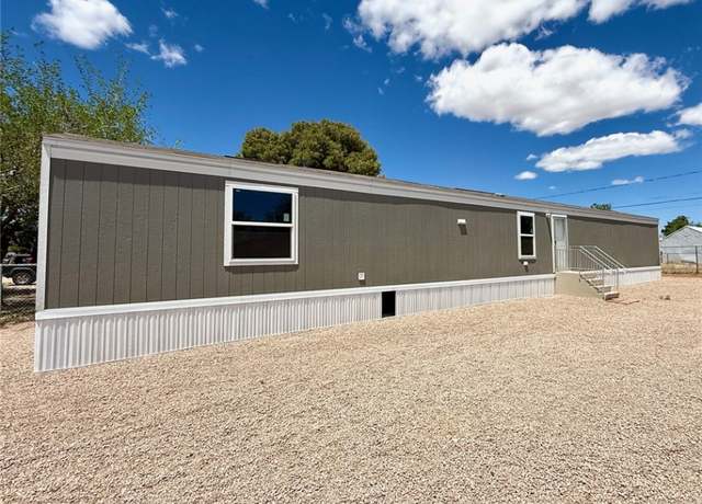 Property at 2775 E Mcvicar Ave, Kingman, AZ 86409, 3 beds, 2 baths