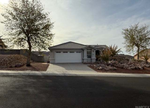 Property at 2870 Ventana Dr, Bullhead City, AZ 86429, 3 beds, 2 baths