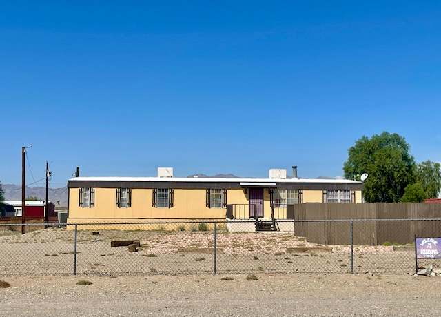 Property at 5075 S Mountain View Rd, Fort Mohave, AZ 86426, 5 beds, 2 baths