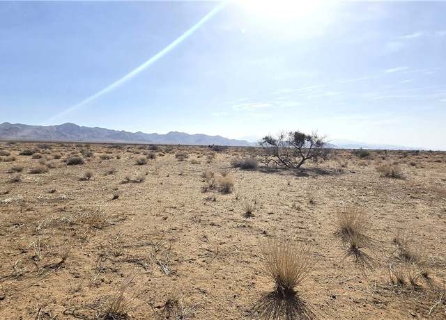 Property at 00 N Truman Rd, Golden Valley, AZ 86413