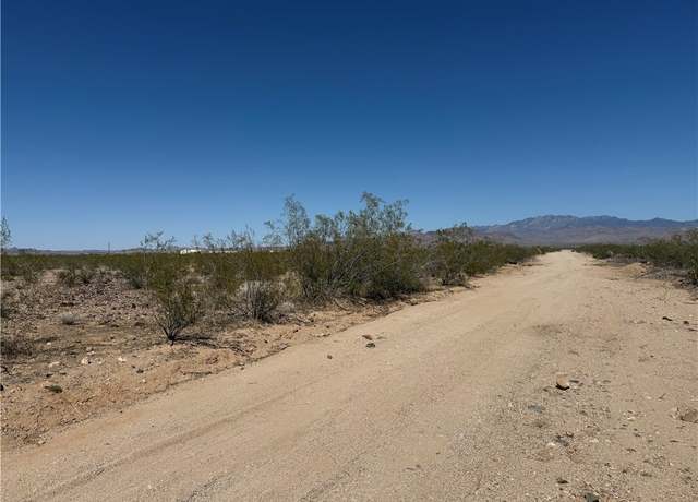 Property at 2 W Lots Zentiff Dr, Golden Valley, AZ 86413