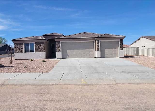 Property at 3381 E Double O Dr, Kingman, AZ 86409, 3 beds, 2 baths