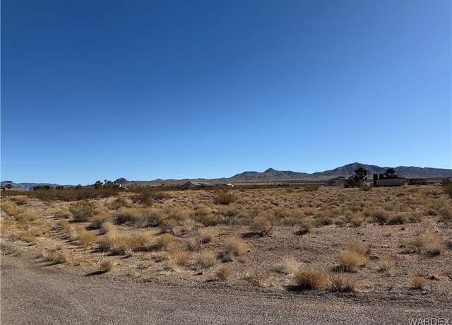 Property at 8668 N Desert View Dr, Kingman, AZ 86401