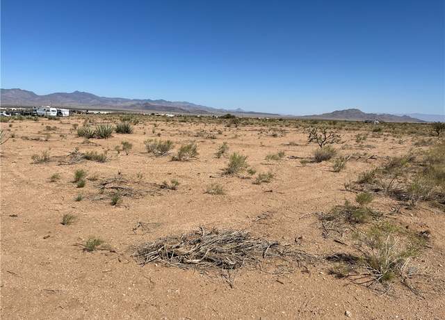 Property at 5527 N Dennis Dr, Kingman, AZ 86401