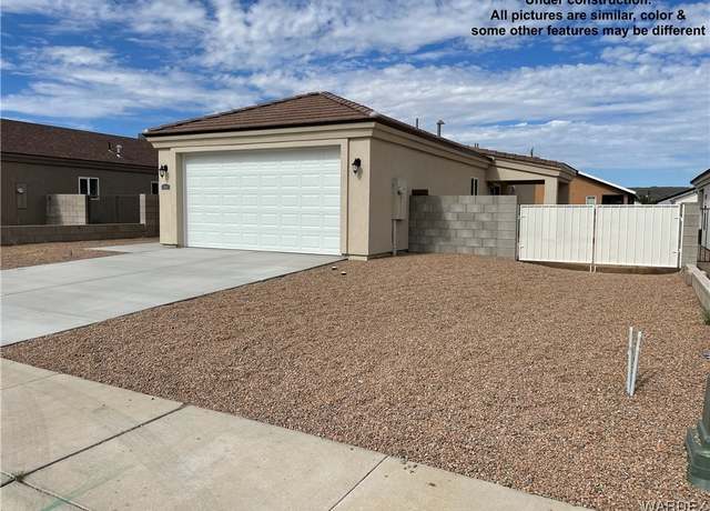 Property at 2631 Wallapai Ave, Kingman, AZ 86401, 3 beds, 2 baths