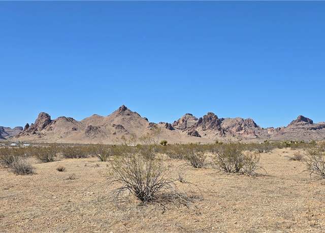 Property at 2853 S Yaqui Rd, Golden Valley, AZ 86413