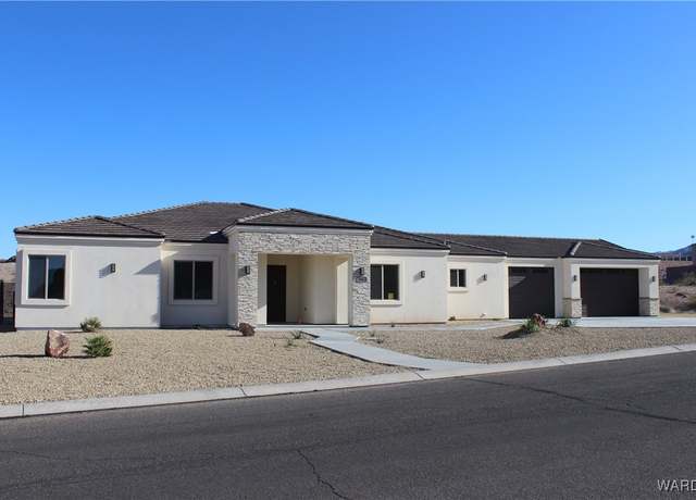 Property at 2905 Kolob Canyon Rd, Bullhead City, AZ 86429, 3 beds, 3 baths