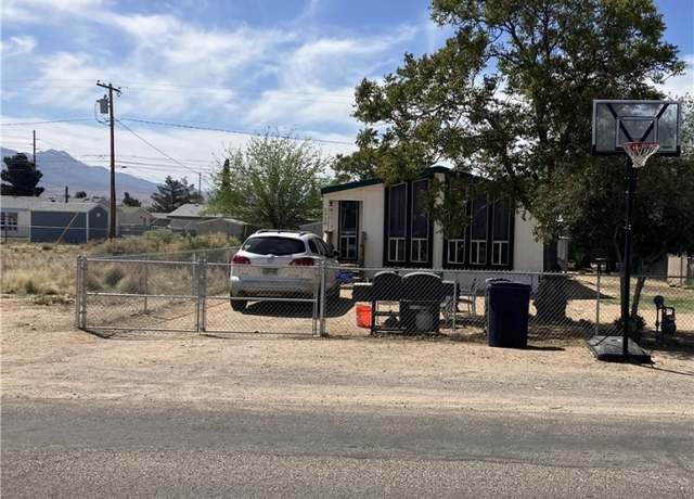 Property at 2950 E Thompson Ave, Kingman, AZ 86409, 2 beds, 2 baths