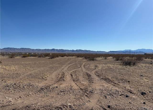 Property at 3808 N Elfrida Rd, Golden Valley, AZ 86413