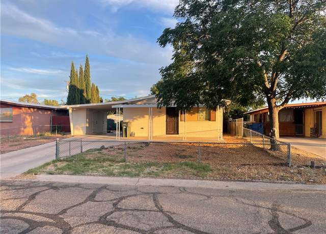 Property at 1950 Airfield Ave, Kingman, AZ 86401, 3 beds, 1 bath