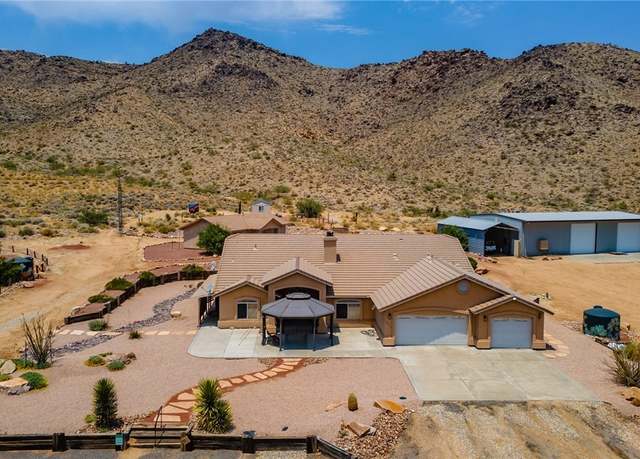 Property at 1943 E Fortuna Ct, Kingman, AZ 86409, 6 beds, 4.5 baths