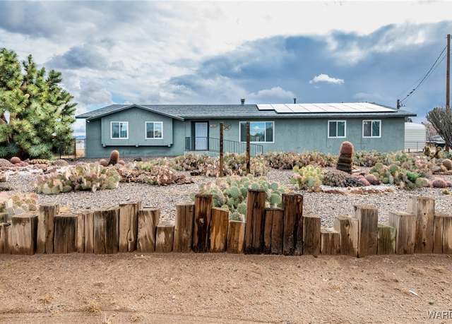 Property at 3862 N Melody St, Kingman, AZ 86409, 9 beds, 4 baths